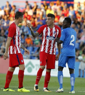 Giménez and Frenando Torres.