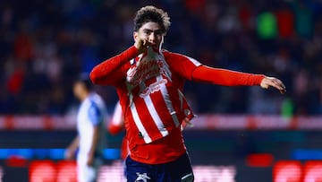 Armando Gonzalez celebrates his goal 0-1 of Guadalajara during the 16th round match between Pachuca and Guadalajara as part of the Liga BBVA MX, Torneo Apertura 2025 at Hidalgo Stadium, on November 02, 2025 in Pachuca, Hidalgo, Mexico.