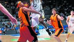 Jaric despunta y el Madrid cierra la crisis