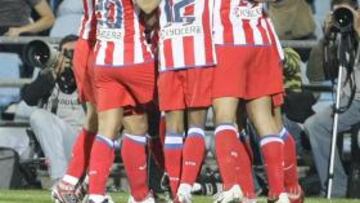 <b>GOL</b> Los jugadores Atlético celebrando un tanto.