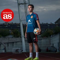 Éric García: "Ansu es humilde, reservado y muy trabajador"