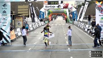 Ebenyo baja de 27 en la 10K Valencia Ibercaja (26:58)