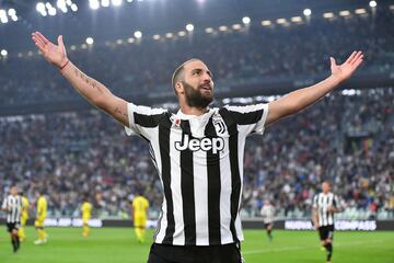 In 2016 he switched to Juventus, with his signature converting him in the most expensive signing in the Italian game.