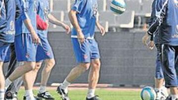 <b>¡A POR ELLOS! </b>Los futbolistas de Valverde cerraron ayer la preparación del partido pensando en superar la eliminatoria y en meterse en cuartos.