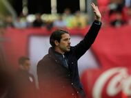 Futbol, Nublense vs Universidad de Chile
Fecha 9, Liga de primera 2026
El DT de Universidad de Chile Fernando Gago es fotografiado durante el partido de primera division disputado en el estadio Nelson Oyarzun de Chillan, Chile.
12/04/2026
Jose Robles/Photosport
Futbol, Nublense vs Universidad de Chile
Fecha 9, Liga de primera 2026
The Universidad de Chile Fernando Gago manager is photographed during the first division match played at the Nelson Oyarzun Stadium in Chillán, Chile.
April 12, 2026
Jose Robles/Photosport