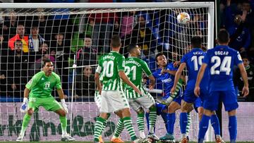 Betis deja pasar una oportunidad