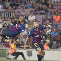 Medio catalán califica actuación de Arturo Vidal como "exótica"