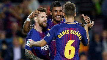 Soccer Football - Santander La Liga - FC Barcelona vs Eibar - Camp Nou, Barcelona, Spain - September 19, 2017   Barcelona&rsquo;s Lionel Messi celebrates with Paulinho and Denis Suarez after scoring their fifth goal to complete his hat-trick    REUTERS/Al