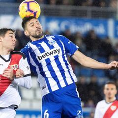 Míchel pierde a Comesaña y tendrá que variar su once tipo