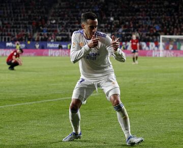 1-3. Lucas V¨¢zquez celebra el tercer gol.