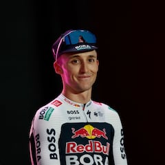 Hindley habla del nuevo ciclismo, más rápido que nunca: “Adáptate o muere”