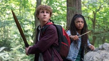 La serie fantástica de puntuación casi perfecta que arrasa en streaming tras su fracaso en cines