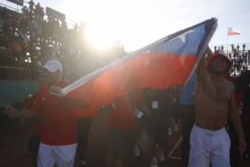 Tenis, Chile v Colombia, Copa Davis 2016.
         , durante el partido de dobles entre Chile ante Colombia por la segunda ronda del Grupo I Americano de Copa Davis.
Iquique, Chile
17/07/2016.
Alex DÃ­az DÃ­az/Photosport