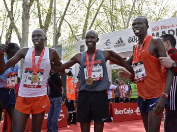 Primer, segundo y tercer clasificado del EDP Rock 'n' Roll Maratón de Madrid.