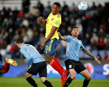 La Selección Colombia enfrentó a la Selección de Uruguay en el estadio Gran Parque Central por la fecha 11 de las Eliminatorias Sudamericanas.
