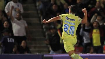 Richard Sánchez festeja el gol que anotó contra Juárez.