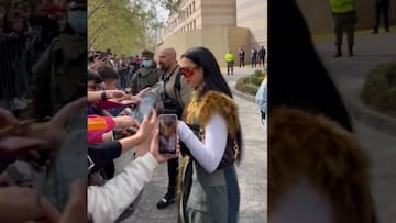 Dua Lipa y Colo Colo: el curioso video que suma likes en Twitter