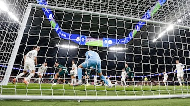 1-1. Córner que logra rematar Gvardiol ante Bellingham, repele Courtois y el rechace lo aprovecha O'Reilly para empujar el balón al fondo de la portería.