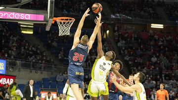 24/09/21 PARTIDO BALONCESTO BASKET
LIGA ACB LIGA ENDESA JORNADA 2
BASKONIA - URBAS FUENLABRADA
MATT COSTELLO BASSALA BAGAYOKO