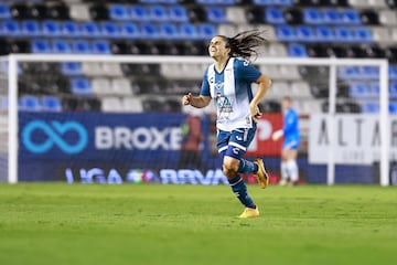     Andrea Pereira celebrates her goal 1-0 of Pachuca during the Quarterfinal second leg match between Pachuca and FC Juarez as part of the Liga BBVA MX Femenil, Torneo Apertura 2024 at Hidalgo Stadium on November 10, 2024 in Pachuca, Hidalgo, Mexico.