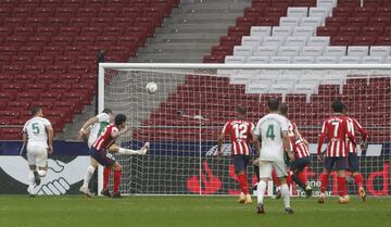 ¡Recorta diferencias el Elche, que le vuelve a poner algo de incógnita al partido! con un gol de Lucas Boyé