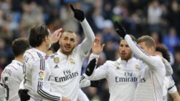 Celebración del gol de Benzema ante la Real.