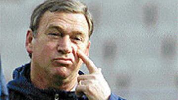 "¿Doping? ¿Los que hacen campañas políticas de 25 días no toman nada?"