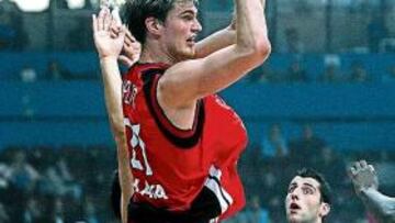 <b>INSUFICIENTE. </b>Splitter jugó bien, pero no bastó para la victoria.