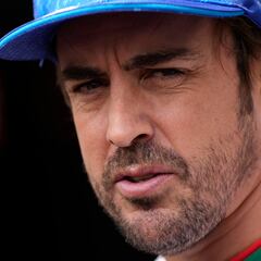 Alonso cuenta las horas para bajarse del Alpine