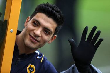 Barcelona tracking Mexico striker Raúl Jiménez