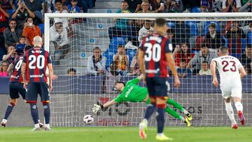 Gran intervención de Luca Zidane ante el Levante,