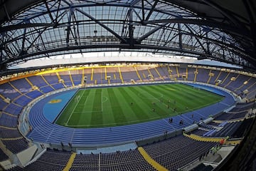 Estadio del Shakhtar Donetsk. Juega en este estadio de la ciudad de Járkov debido a la guerra que le ha forzado a exhiliarse de su estadio, el Donbass Arena