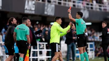 Musto fue expulsado sin disputar un minuto ante el Málaga CF.