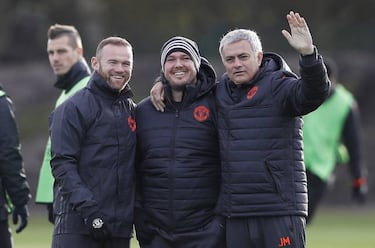 'Perfect' Rooney deserves more respect, says Ibrahimovic