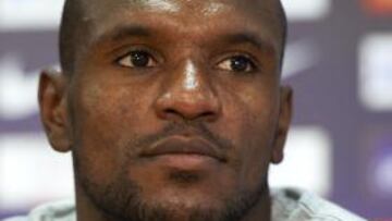 Abidal: "Repartiría el Balón de Oro entre los tres"