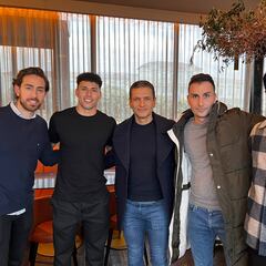 Jorge Sánchez y Rafael Márquez fueron visitados por el equipo de trabajo de la Selección Mexicana