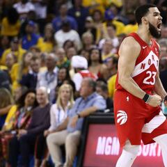 Fred VanVleet y el bebé que trajo 30 triples bajo el brazo