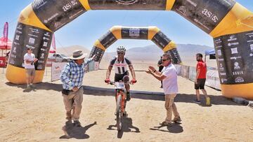 Copiapino sorprende y gana la etapa más dura en Atacama