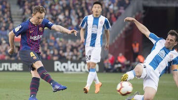 30/03/19 PARTIDO PRIMERA DIVISION
BARCELONA - ESPANYOL
Ivan Rakitic (FC Barcelona) y Victor Sanchez (RCD Espanyol)
