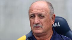 Scolari leaves Cruzeiro after steering them to safety