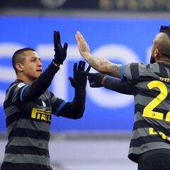 Alexis da una asistencia y el Inter vapulea al débil Benevento