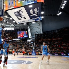 El Breogán dibuja con paso ligero su nueva plantilla