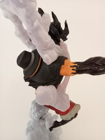 Luffy Gear 4 Snakeman por Banpresto