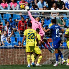 El dilema de Marcelino vuelve a estar en la portería