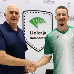 Unicaja presenta a Josh Adams y tiene casi atado a Toupane