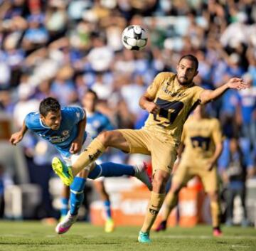 Así se dio el encuentro entre cementeros y los felinos celebrado esta tarde en el Estadio Azul