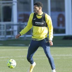 Capoue ya está a las órdenes de Emery y puede debutar en Copa