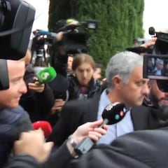 Así fue la accidentada salida de Mourinho de los juzgados