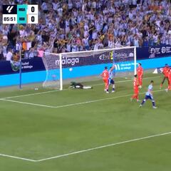 Para ganar, sobre la bocina y de chilena: locura total lo que se vivió en La Rosaleda