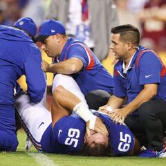Nick Gates breaks leg, New York Giants offensive linesman suffers fracture vs Washington